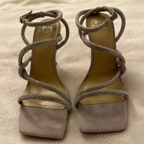 Marc Fisher NWOT  Debbie Strappy Heeled Sandals, Gray and Silver Faux Crystal Sz9