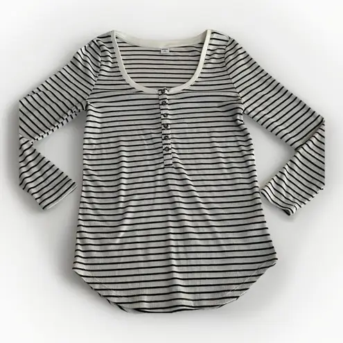 Old Navy ASO Bella Swan ALT  Henley Top‎ Medium Striped Twilight Y2K Slim Fit