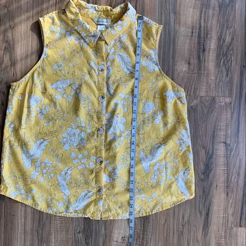 Christopher & Banks  Mustard Yellow and White Sleeveless Button Up Collar