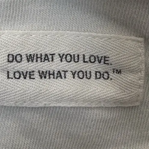 Life is Good  Think Outside The Box Painted Leaf Classic Fit Womens T-Shirt Large