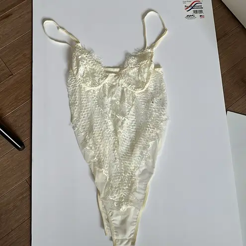 Ivory lace Lingerie bodice White Size M