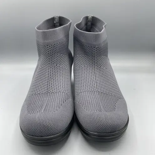 Bernie Mev Doll Women's Heels Boots Gray Sz 9 Stretchy Knit Upper Cushioned