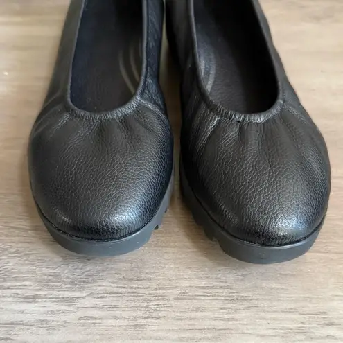 Aetrex Black Leather Brianna Ballet Flat Size 6
