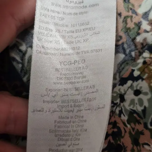 VERO MODA Black Floral Easy Short Sleeve Blouse – Size XS