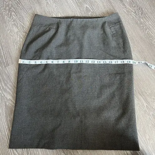 Rafaella Pencil Skirt Size 10 Pinstripe Gray Office Business Wear