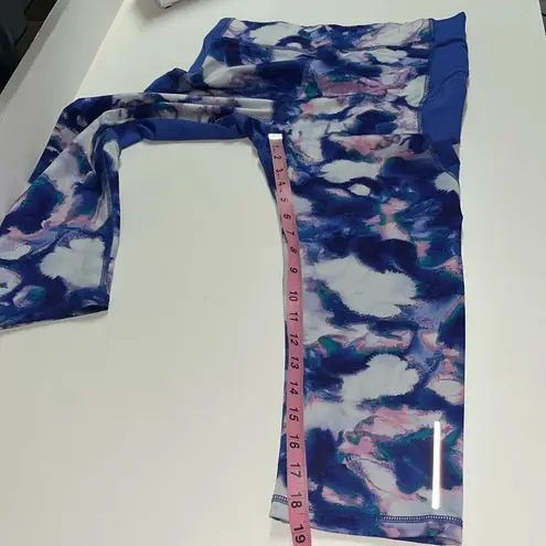 C9 Champion Women’s medium workout capri leggings back pocket multicolor gym run