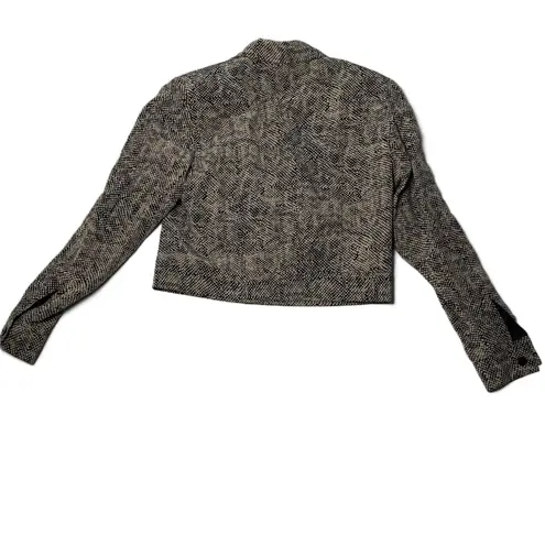 Maggy London Women's Cropped Long Sleeve Silk Button Up Lightweight Blazer 2P