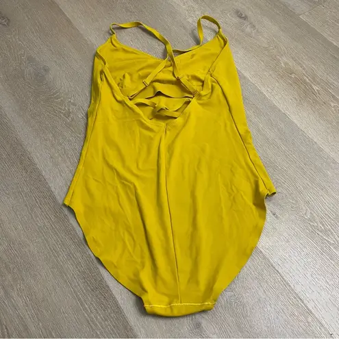 Athleta  AVANT BODYSUIT