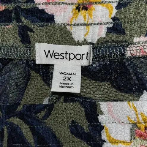 Westport Woman Size 2X Floral Print 100% Rayon Pull-On Capri Pants