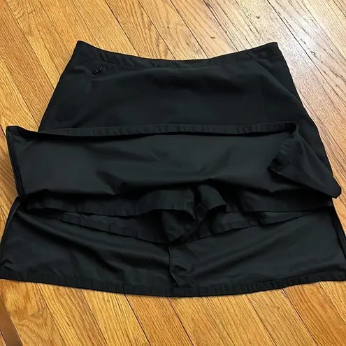 Patagonia  Women's black Skort size 6