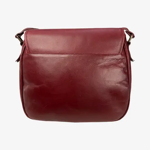 Burberrys Vintage Burgundy Leather Crossbody Saddle Bag Plaid Lining
