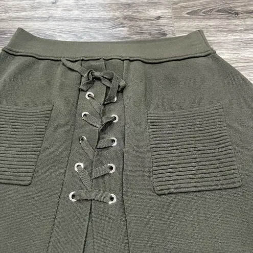 Few Moda  Green Knit Skirt with pockets
