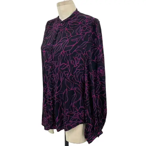 Equipment Cornelia Top True Black / Amaranth Pink Squiggle Floral Size Small