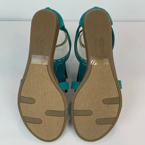 Fergalicious Dusty Sandal Turquoise Size 7.5