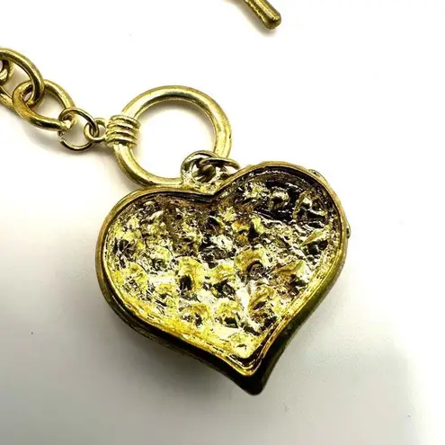 Gold tone rhinestone heart chain bracelet