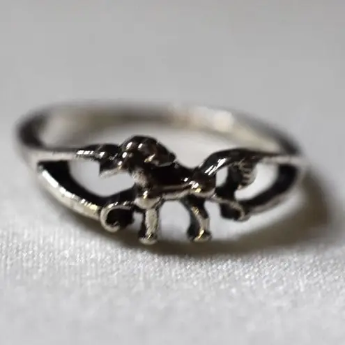 Source Unknown NWOT Small Running Horse Silver Tone Metal Alloy Unisex Size 6 Casual Ring