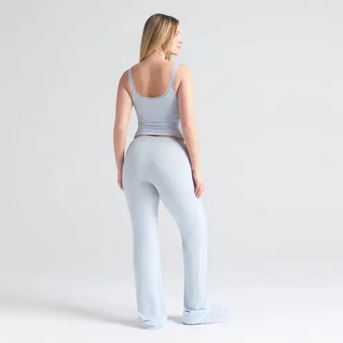 SKIMS Soft Lounge Lace Cami in Blue Quartz, Size Small