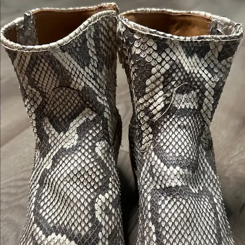 Miron Crosby Python Heeled Western Ankle Boots Size 6 Gray