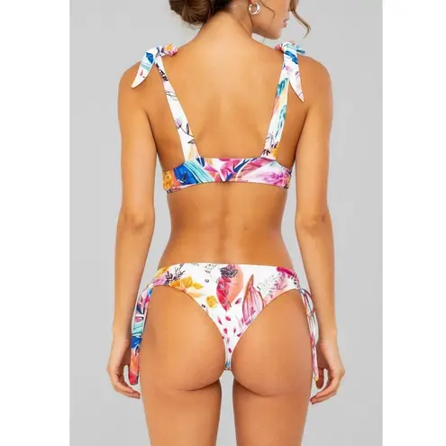 SOAH SOUL OF A HIPPIE Ella Bikini Top & Bottom, White Floral, Medium