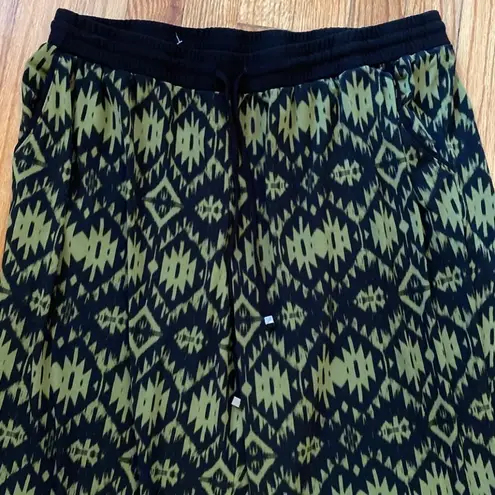 Ny Collection Women’s Black Green Aztec Casual Pants Size XL