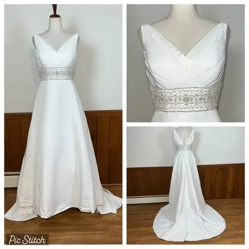 David's Bridal Gorgeous David’s Bridal Tank Faille A-Line Wedding Gown!