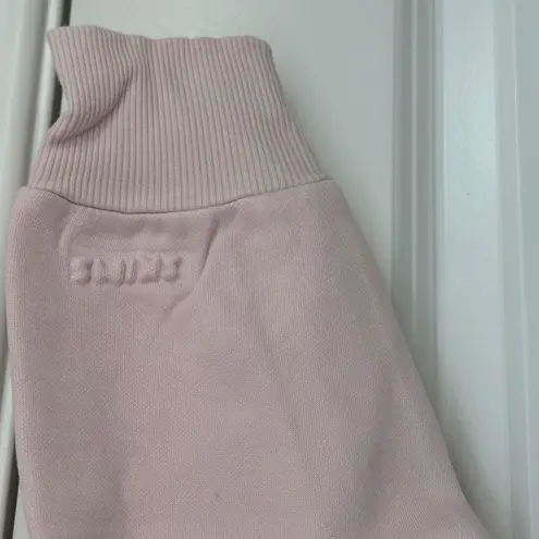 SKIMS Cotton Fleece Shrunken Pullover Hoodie in Barely Pink, Size Medium