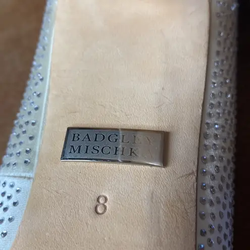 Badgley Mischka Polite Peep
Toe Studded Platform Dress Pumps -
vory 8