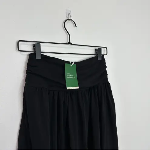 Halara  High Waisted Ruched Side Pocket Flowy Resort Skirt Black nwt XS