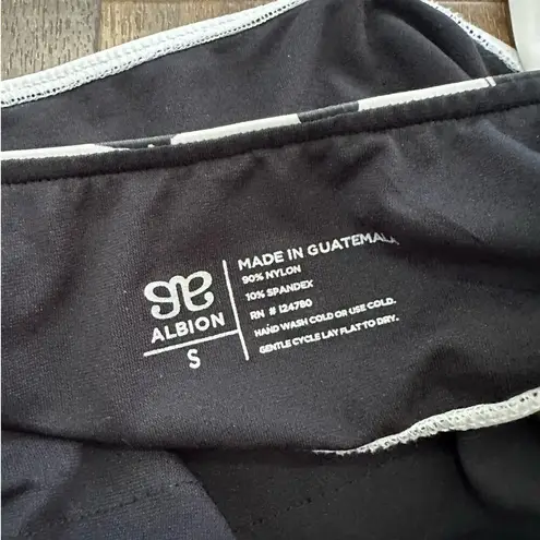 ALBION FIT Albion Black & White Matisse Bella Crop Bikini Top Size Small