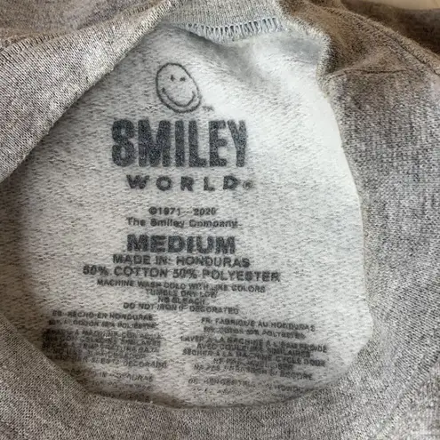 Smiley World Gray Winky Face Pullover Sweatshirt Size Medium