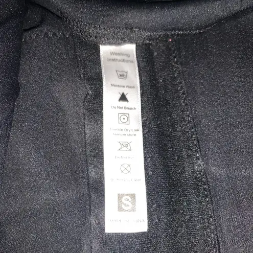 Athletics Motion Magic Waist Shaper 2-in-1 Black Leggings With Pocket small