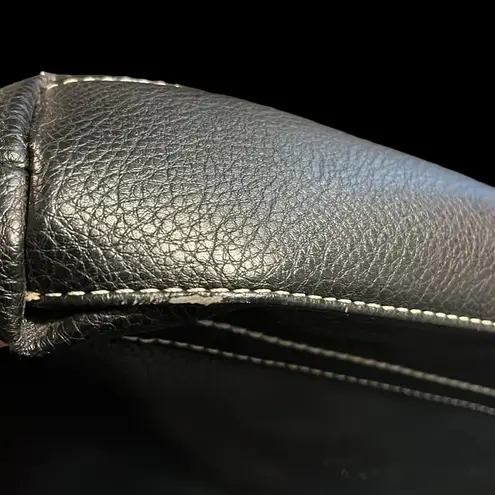 Born concept Black b.o.c. faux leather crossbody shoulder bag with interior power bank pocket