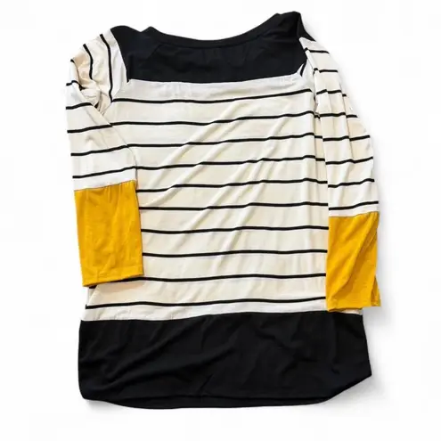 Vine & Love Striped Colorblock Long Sleeve Tee