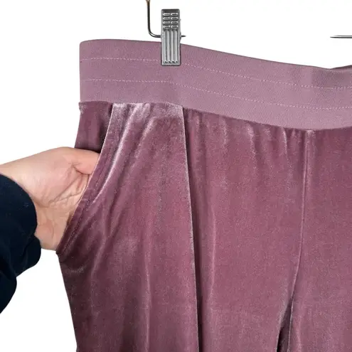 Juicy Couture  Women’s Velour Ruched Trackpants in Lilac Snow Size XL