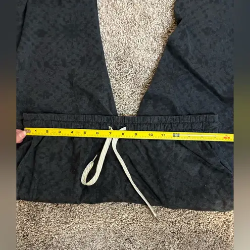 Vuori performance Jogger Pants Women’s LARGE