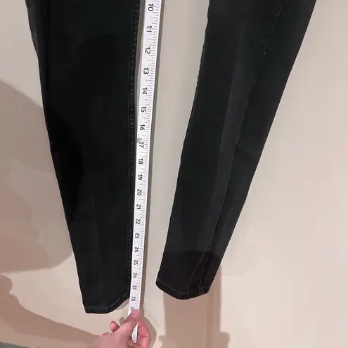 Old Navy  Black Mid-Rise Rockstar Super-Skinny Jeans Size 2