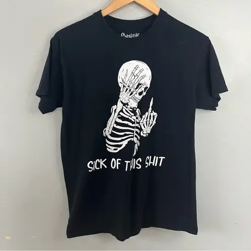 Spencers Skeloton Middle Finger Graphic Short Sleeve Tee Black Medium