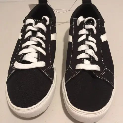 Canvas Sneakers, Size 9 1/2 Black