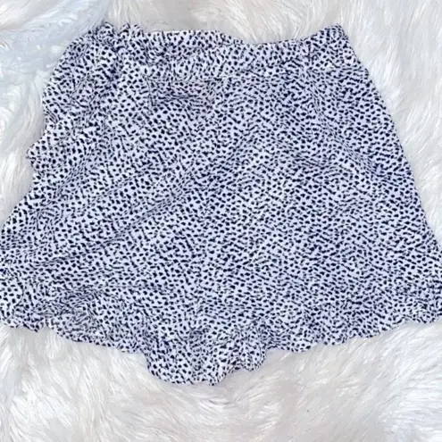 Mittoshop  boho shorts ruffle hem size small