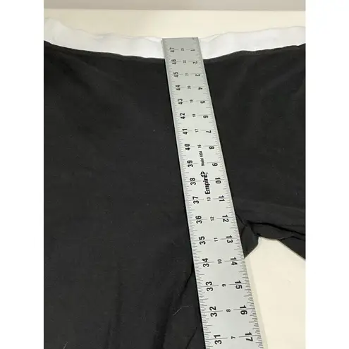 Woman’s G. W. Sport Black With White Band Capri Active Pants 2XL Size 2X