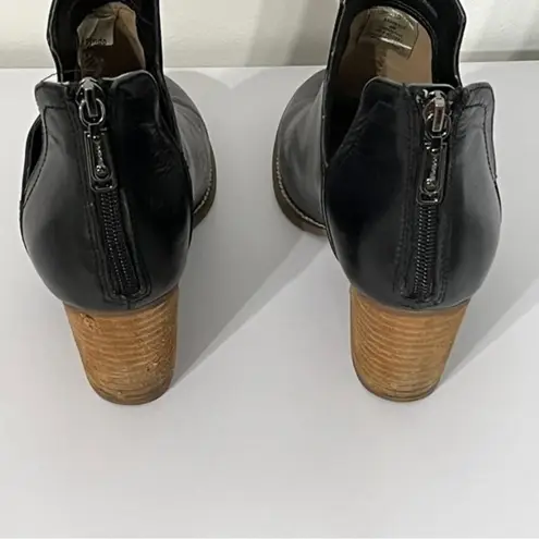 Blondo  Neda Waterproof Leather Cut Out Block Heel Bootie