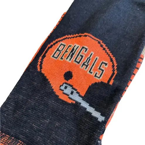 NFL FOREVER COLLECTIBLE  Cincinnati Bengals knit scarf