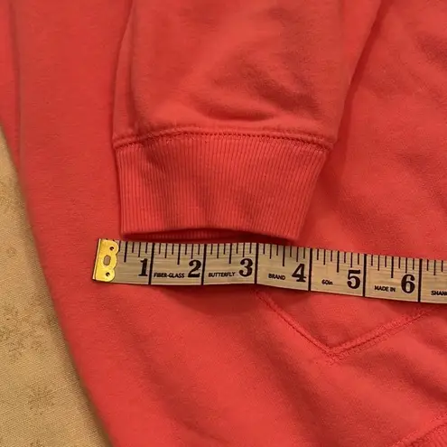 Cute lei off the shoulder sweatshirt w/ front pocket & raw neck Pink Size undefined