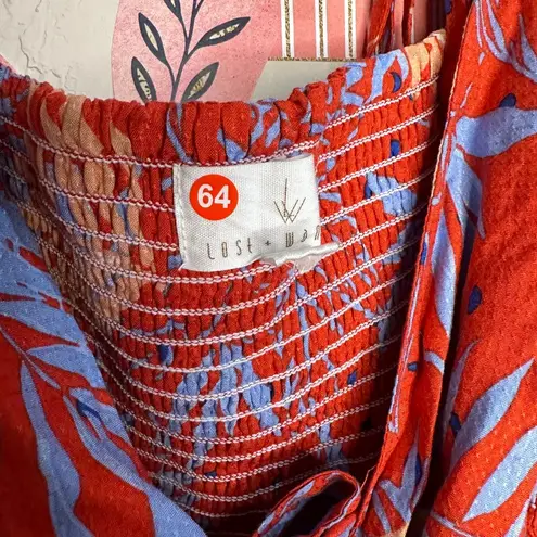 Lost + Wander 64. NWOT Still On Vacay SMOCK TOP MEDIUM / PTP:15" /LENGTH:9"