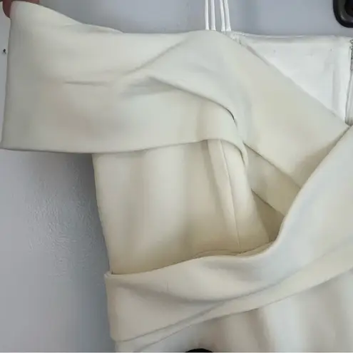 NWT Theia Black/Ivory Crisscross Off the Shoulder Color Block Jumpsuit Size 10 Black