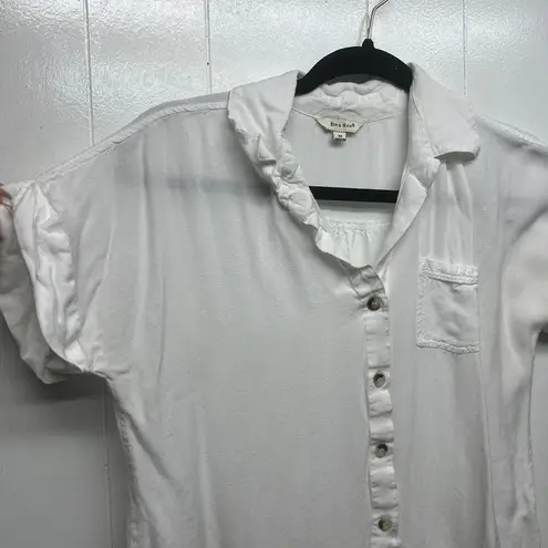 Sim & Sam White Button Front Short Sleeve Women's Shirt Size Medium Capsule