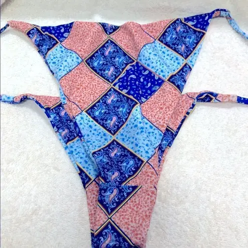 Zaful NWOT  WOMENS HIGH WAIST RED AND BLUE PAISLEY TIE BIKINI BOTTOMS SIZE SMALL