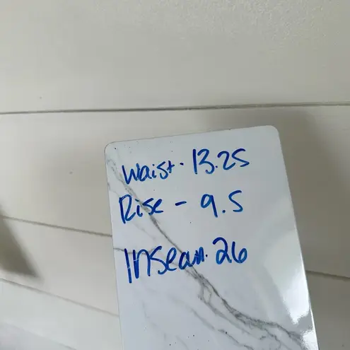 Mother Women’s White 26 Little Miss Lacey Looker Ankle Fray Jeans