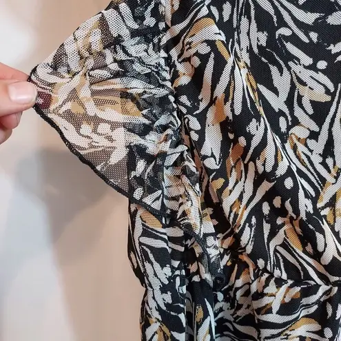 AUW Multicolor Black Brown White Abstract Print Ruffle Flutter V