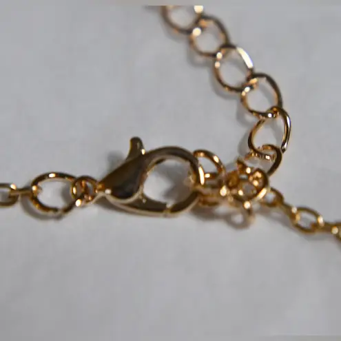 Elegant Gold Bird Necklace Great gift nature lover Perfect length New 3 birds